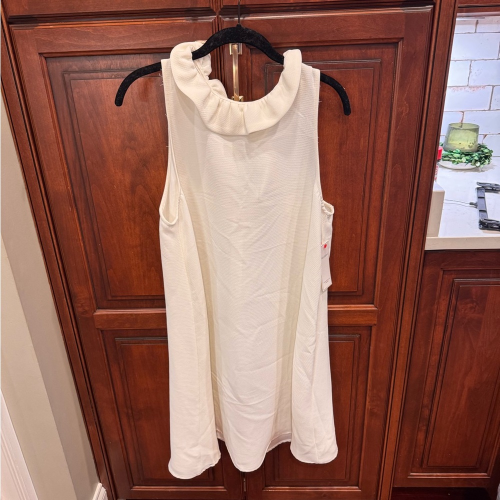 DO+BE White Textured Dress